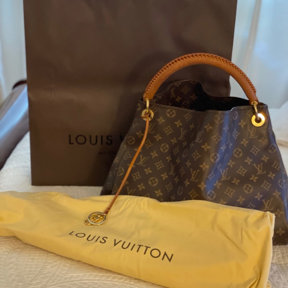 Original Louis Vuitton Artsy bag